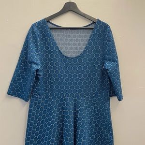 Leota Bracelet Sleeve A-Line Luxe Jacquard Dress Boatneck Scoop Back 1X EUC